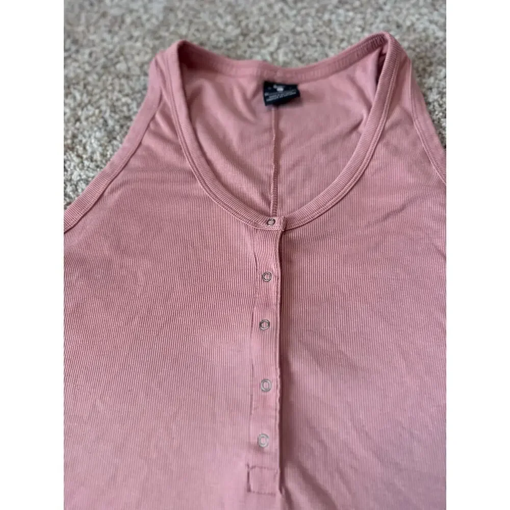 Nike Dri Fit tank top, Lightweight, quick dry, Pink; women's XL; Snap up